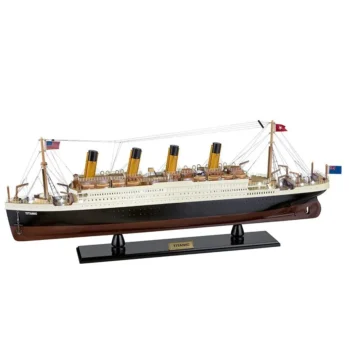 .TRANSATLÁNTICO "TITANIC" —Largo: 103 -Alto: 37 cm